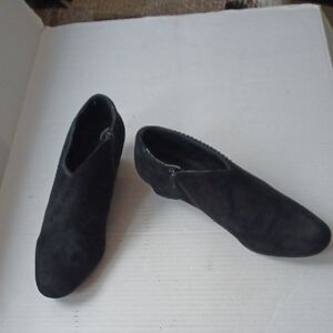 4/$80 Black Suede Shoes - Size 9